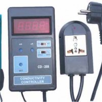 Digital Conductivity Controller CD-208