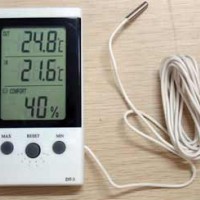 Indoor/Outdoor Thermometer Hygro DT-3