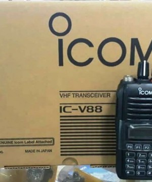 Icom ic v88