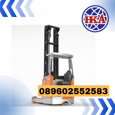 RENTAL REACH TRUCK